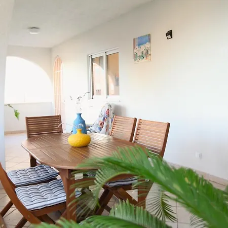 Ciovo Large Sea View Near The Sea In Okrug Apartman Trogir
