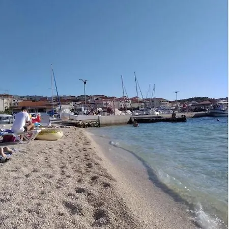 Апартаменты Ciovo Large Sea View Near The Sea In Okrug Трогир